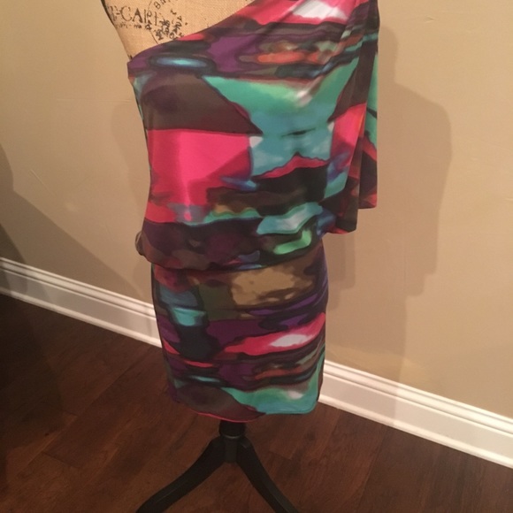 Party dress - Picture 3 of 3